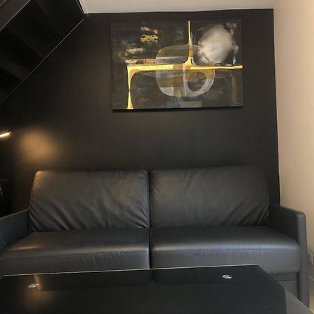Une Chambre A Neuilly Guest House Εξωτερικό φωτογραφία